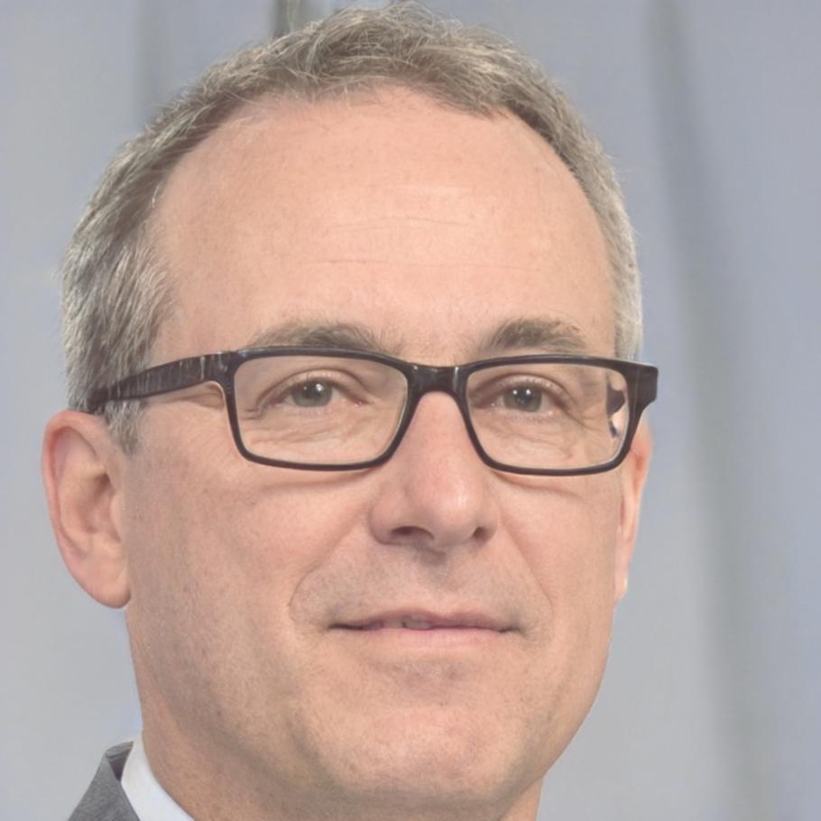 Senior investment analyst Min Jun reviewing market data