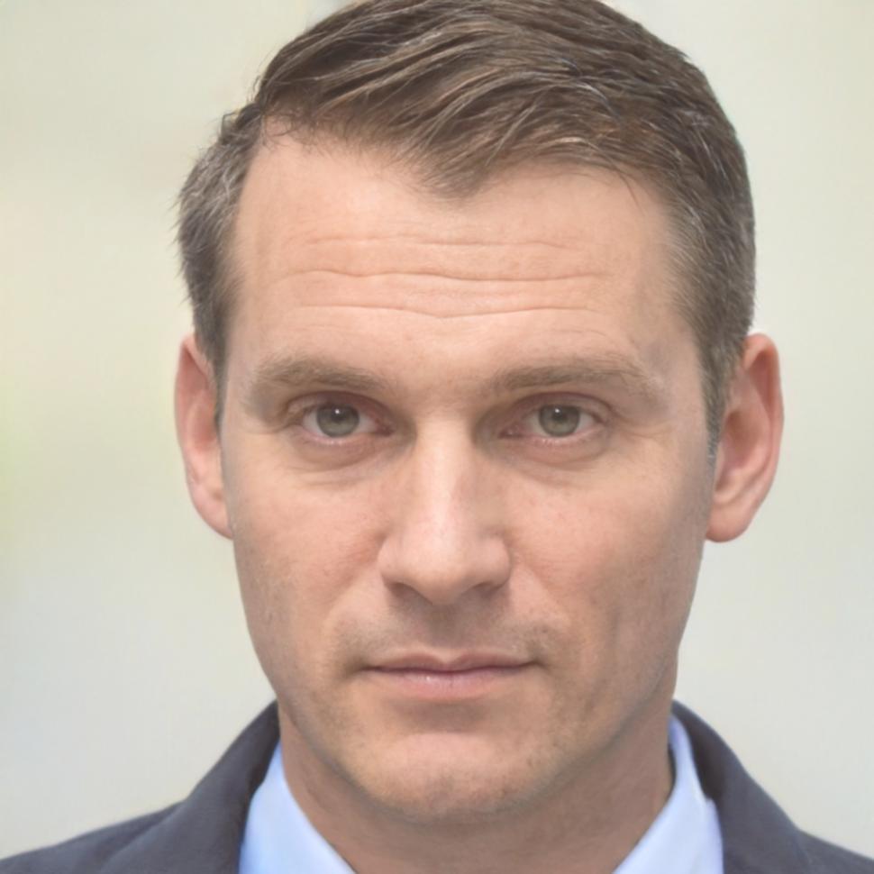 Senior investment analyst Marcus Tvedt with over 15 years of portfolio management experience